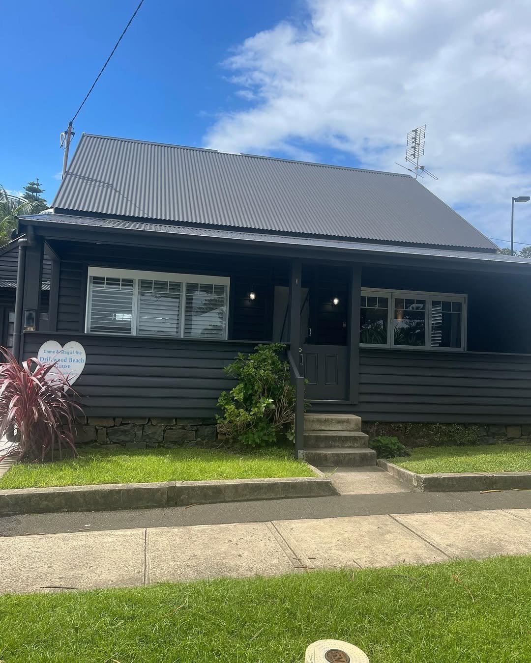 Roof-Painters-Wollongong-Colourland Painting